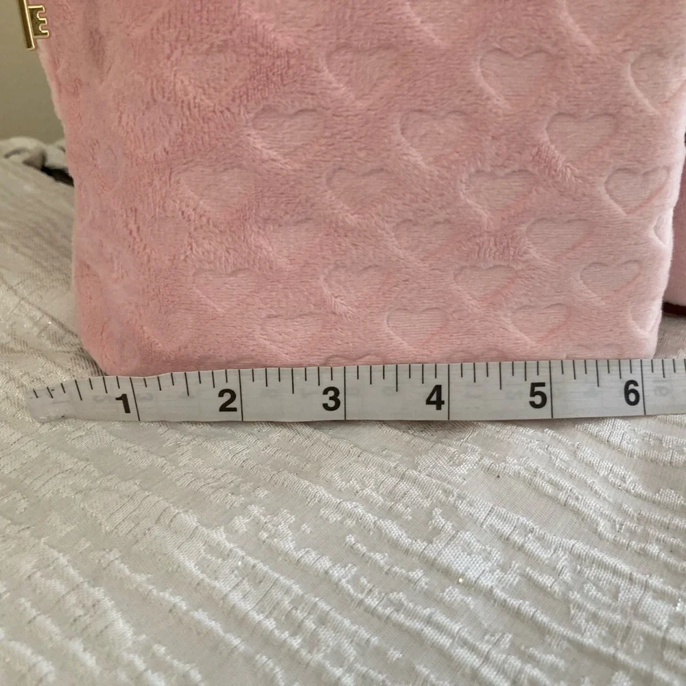 Juicy Couture keep your